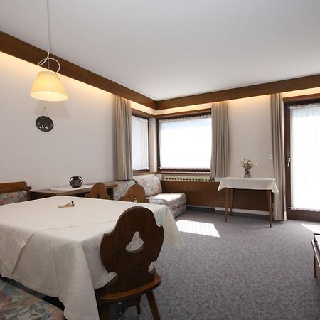 Apartments Residence Alta Badia Colfosco Room photo